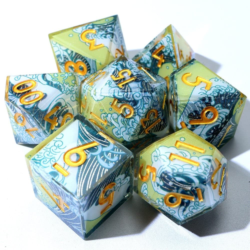 Wave Pattern Light Yellow Resin Sharp Edge Dice Set 7PCS For DND TTRPG