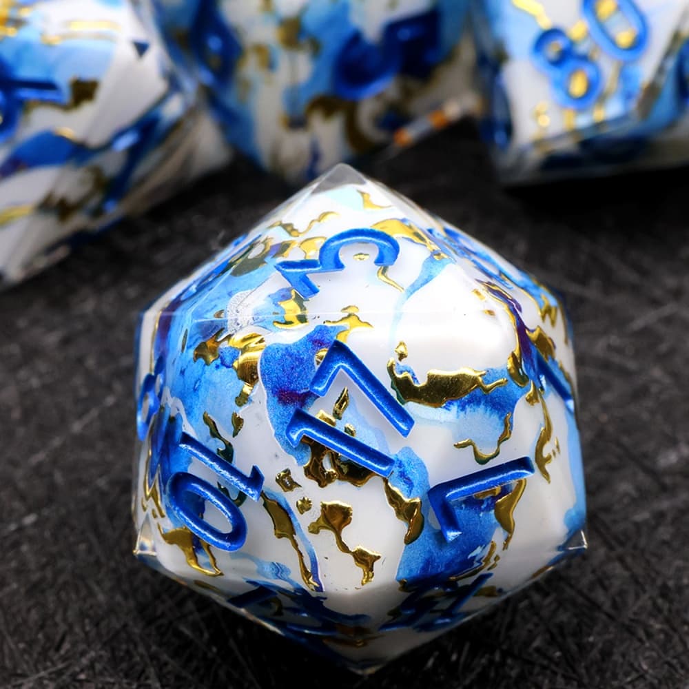 Resin-dice-L21-2.jpg