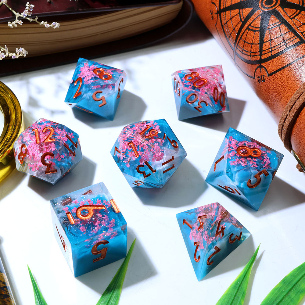 Blue Resin Pink Dried Flower Sharp Edge Dice Set, 7PCS Polyhedral Dice with Smoke Swirl & Copper Numbers for D&D TTRPG Tabletop Games